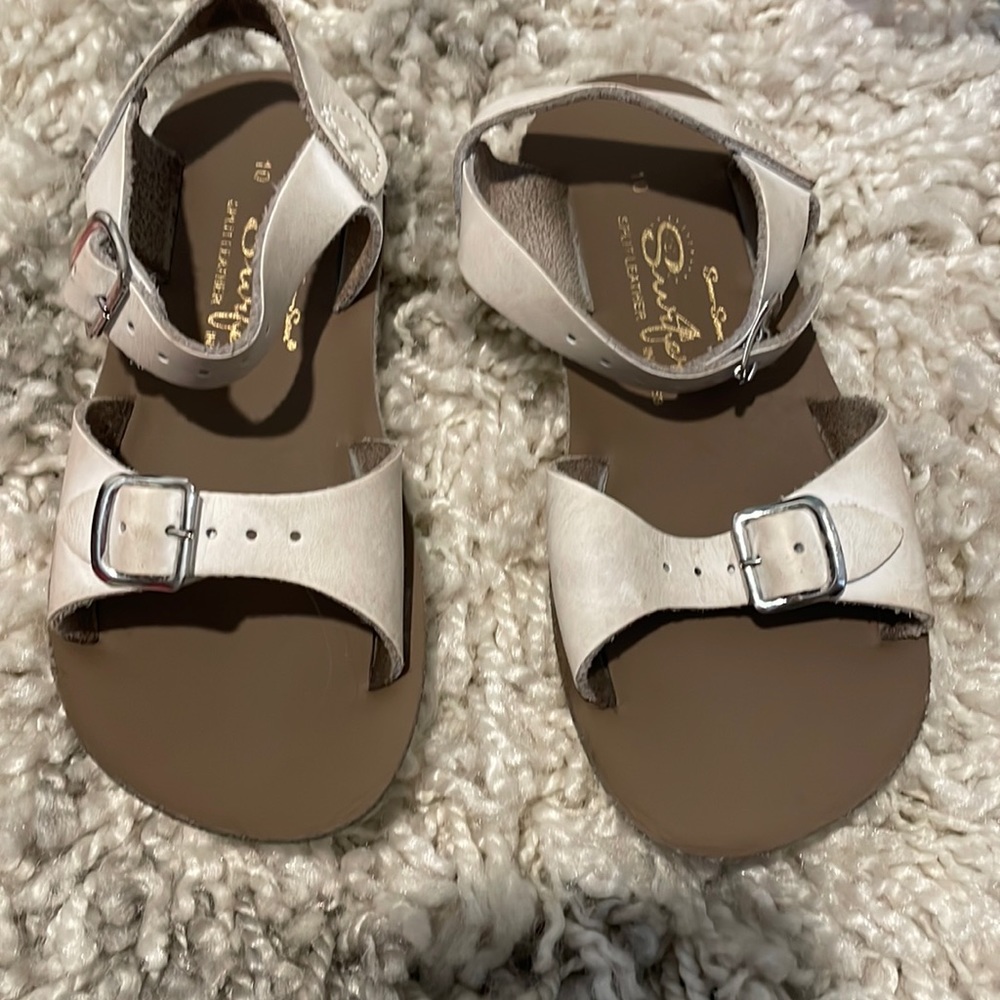 White toddler girls Sun Sans sandals size 10